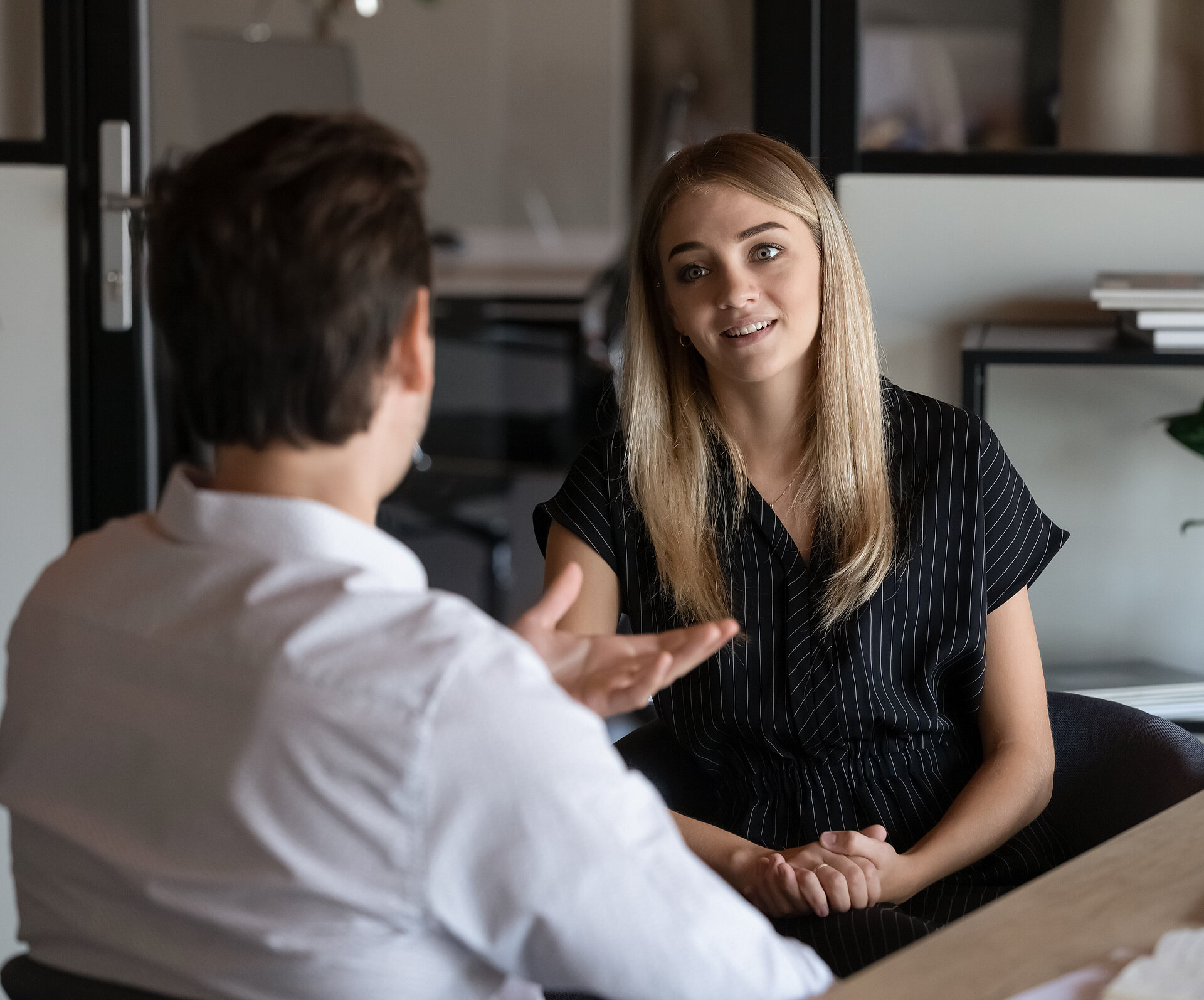 Besprechung zwei Personen
